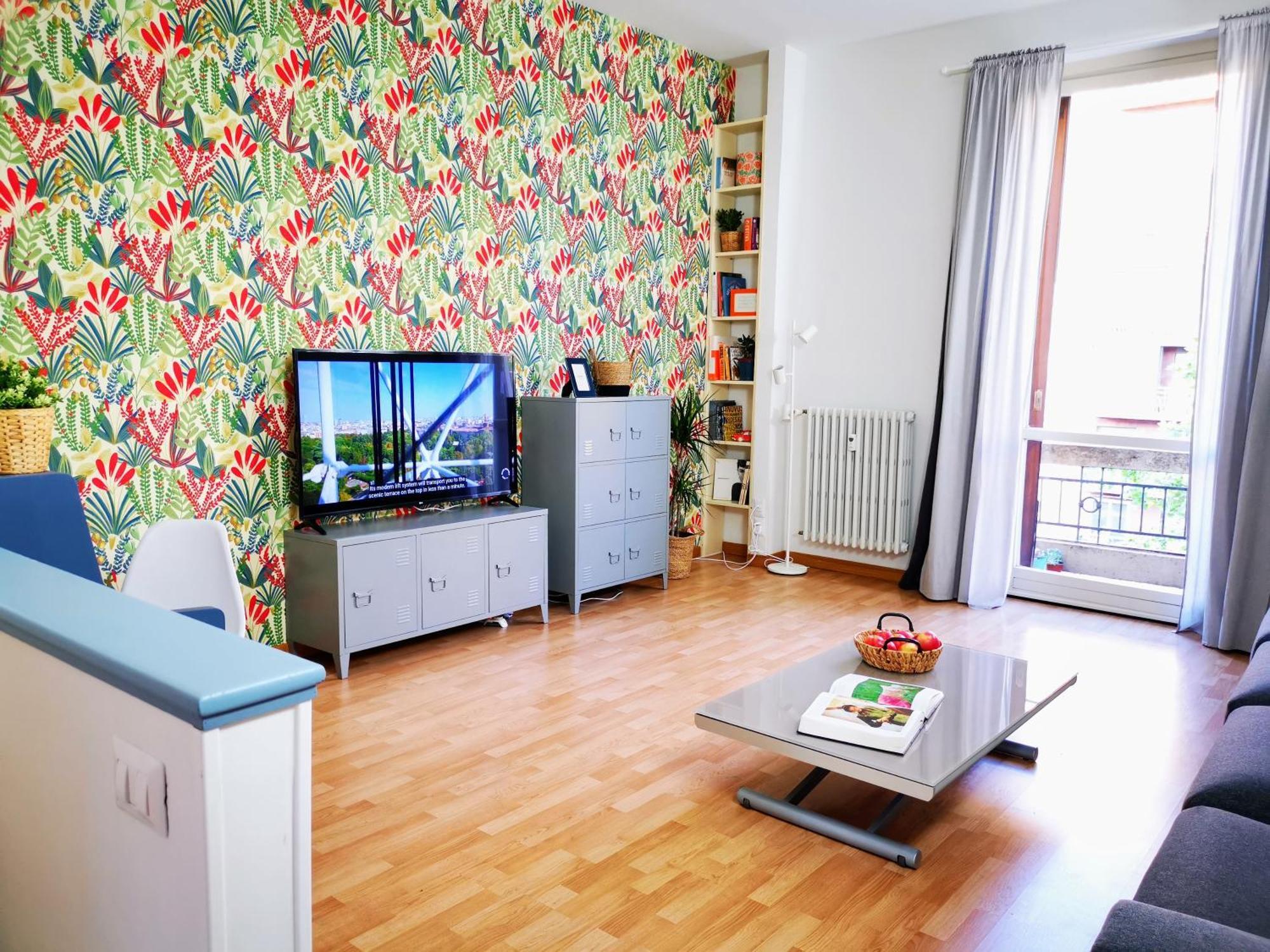 Spacious Apartment 50 Meters From The Metro มิลาน ภายนอก รูปภาพ