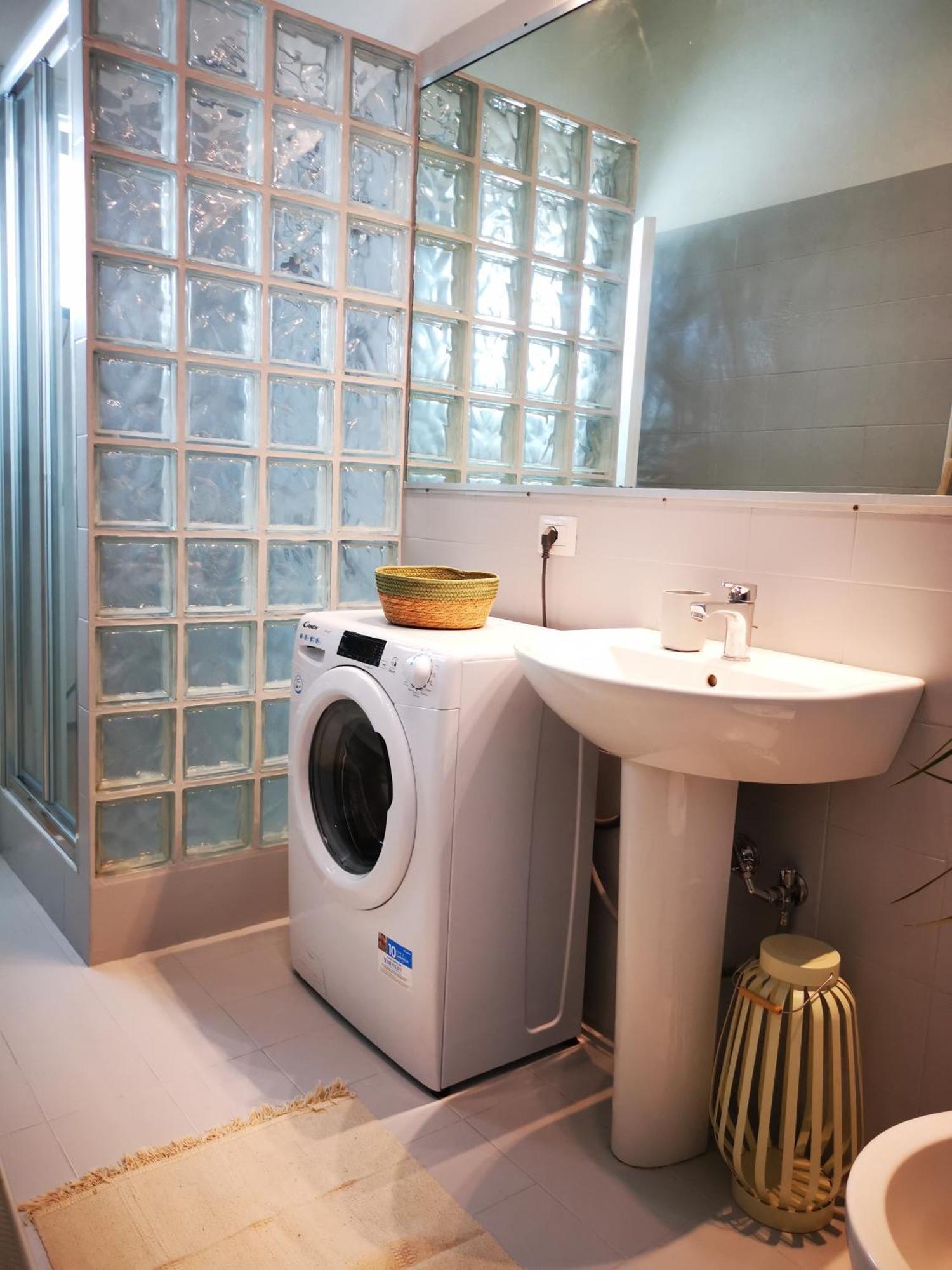 Spacious Apartment 50 Meters From The Metro มิลาน ภายนอก รูปภาพ