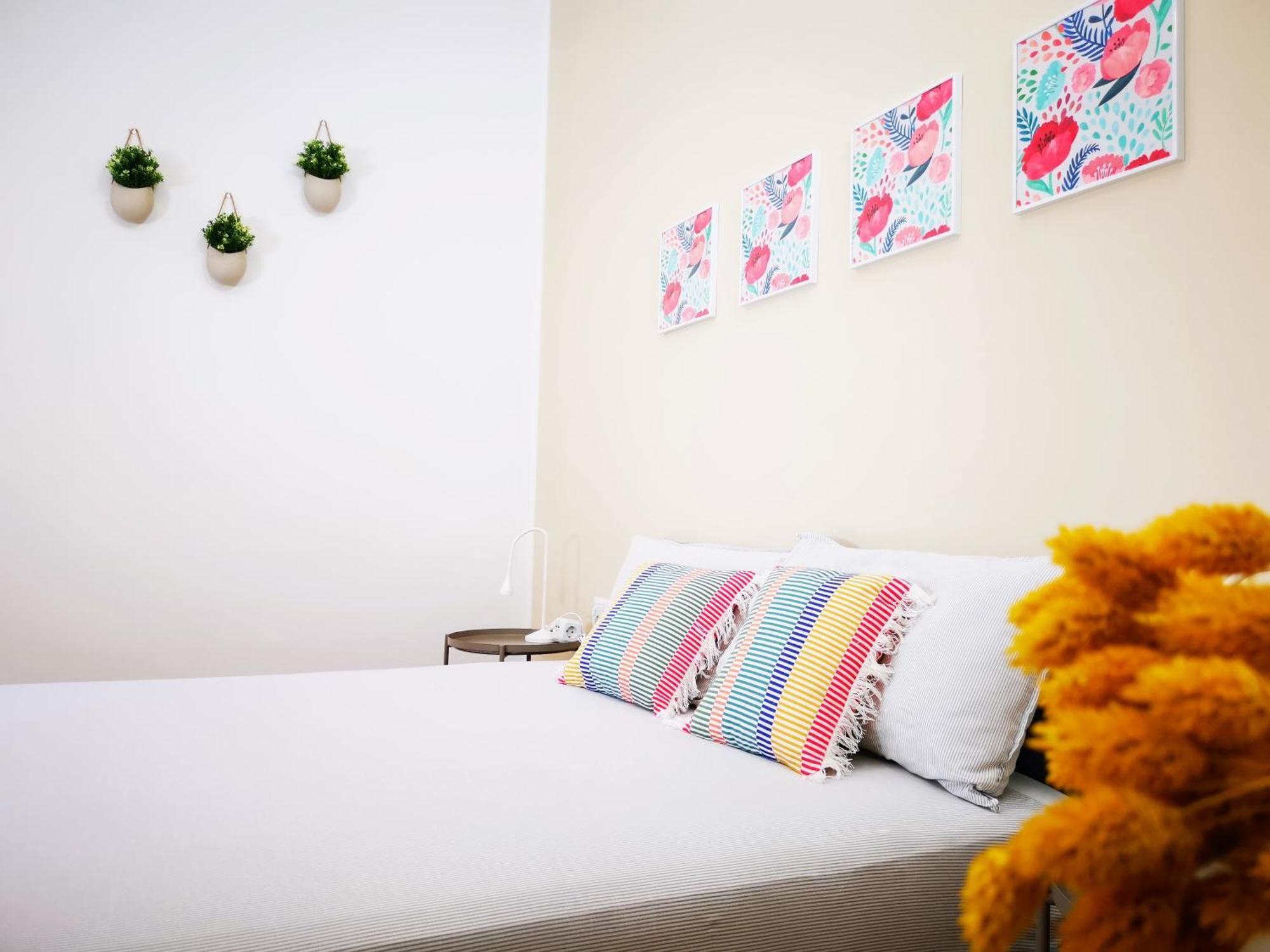 Spacious Apartment 50 Meters From The Metro มิลาน ภายนอก รูปภาพ